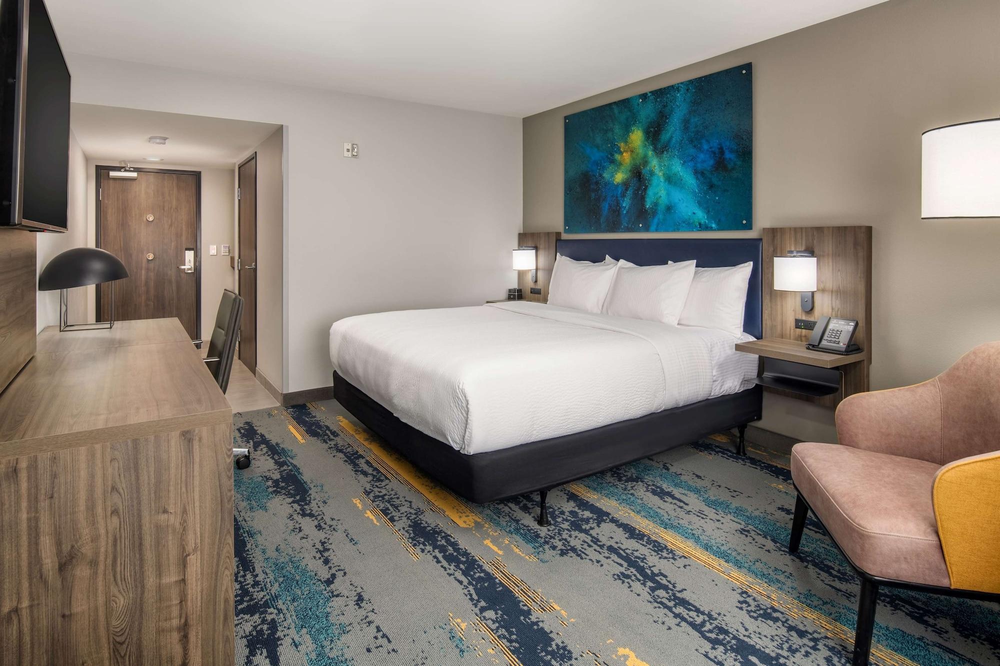 La Quinta Inn & Suites By Wyndham Spokane Downtown Екстериор снимка